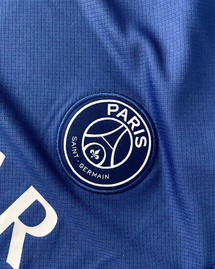 Paris Saint-Germain (PSG) Home Jersey kit 2023/24 – QATAR AIRWAYS (Embriodery)